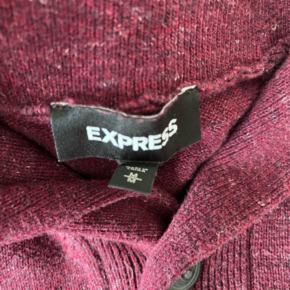 Express Sweater - Picture 2 of 3